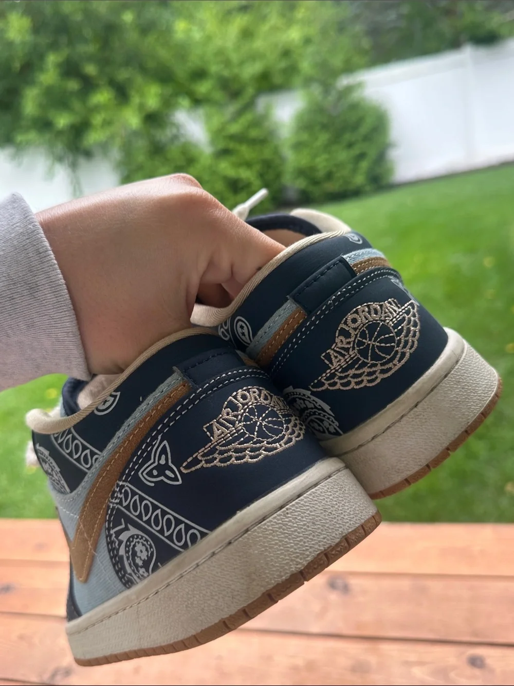 Nike Air Jordan 1 Low Paisley Navy/Light Blue/Brown 7 M, 9 W - Picture 5 of 6